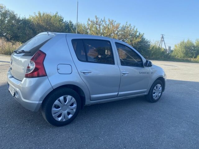 Серый Дачия Сандеро, объемом двигателя 1.1 л и пробегом 160 тыс. км за 4300 $, фото 3 на Automoto.ua