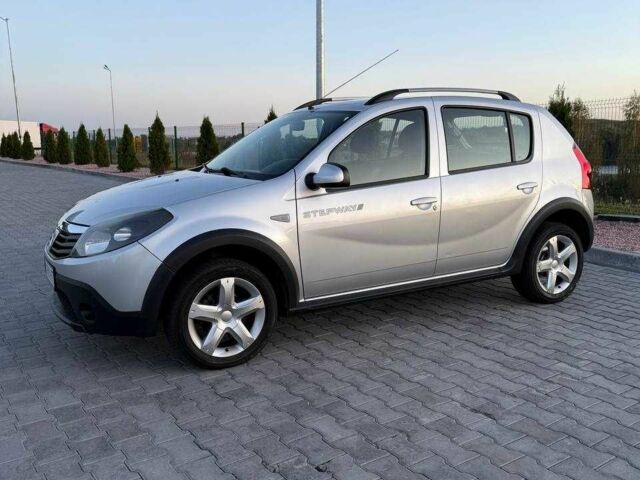 Дачія Sandero 2012 у Вінниці на Automoto.ua Сірий Дачія Sandero, об'ємом двигуна 1.6 л та пробігом 240 тис. км за 6200 $, фото 4 на Automoto.ua