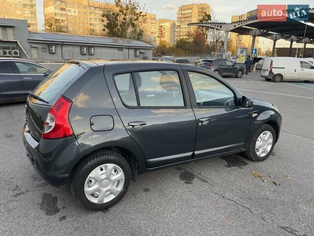 Дачія Sandero 2012 у Львові на Automoto.ua Сірий Дачія Sandero, об'ємом двигуна 1.6 л та пробігом 150 тис. км за 4900 $, фото 23 на Automoto.ua