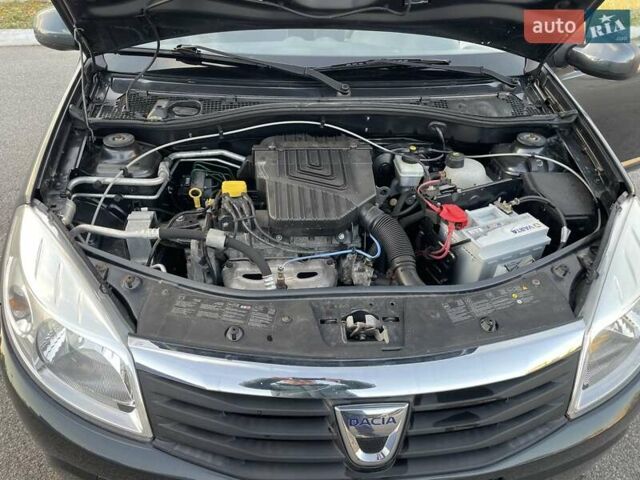 Дачія Sandero 2012 у Львові на Automoto.ua Сірий Дачія Sandero, об'ємом двигуна 1.6 л та пробігом 150 тис. км за 4900 $, фото 16 на Automoto.ua