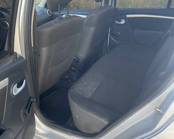 Сірий Дачія Sandero, об'ємом двигуна 1.15 л та пробігом 180 тис. км за 4750 $, фото 7 на Automoto.ua