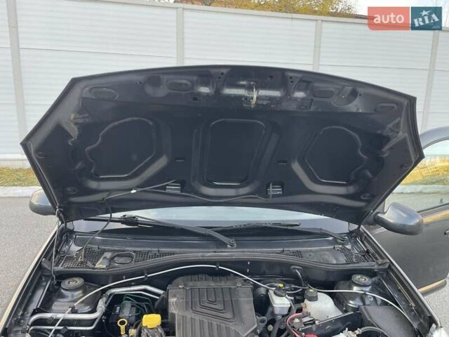 Дачія Sandero 2012 у Львові на Automoto.ua Сірий Дачія Sandero, об'ємом двигуна 1.6 л та пробігом 150 тис. км за 4900 $, фото 17 на Automoto.ua