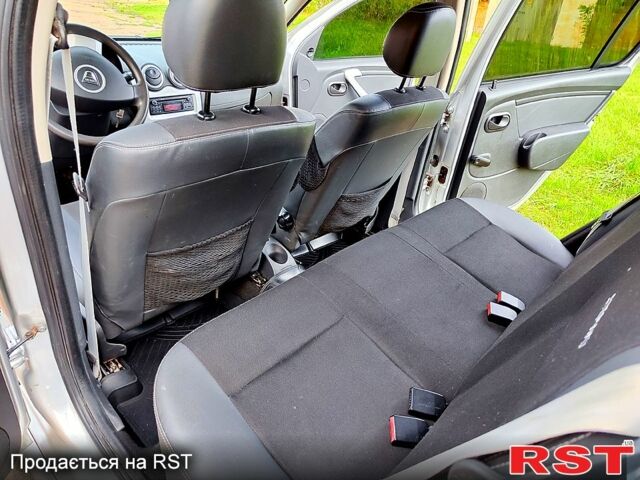 Серый Дачия Сандеро, объемом двигателя 1.5 л и пробегом 190 тыс. км за 6999 $, фото 8 на Automoto.ua