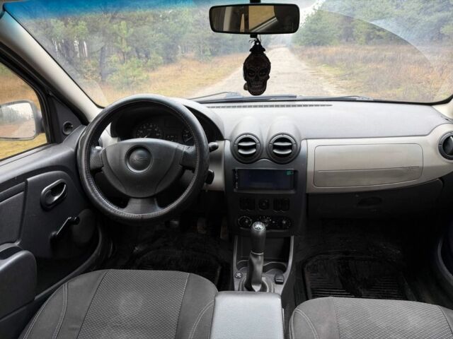 Сірий Дачія Sandero, об'ємом двигуна 1.1 л та пробігом 175 тис. км за 3950 $, фото 12 на Automoto.ua