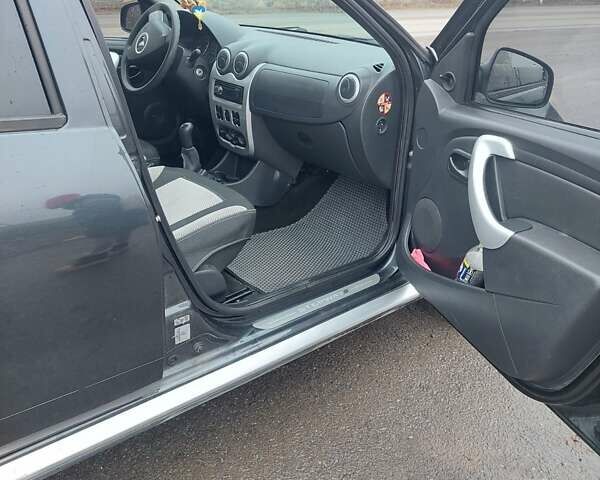 Сірий Дачія Sandero, об'ємом двигуна 1.6 л та пробігом 151 тис. км за 6900 $, фото 10 на Automoto.ua