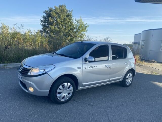 Сірий Дачія Sandero, об'ємом двигуна 1.2 л та пробігом 160 тис. км за 4500 $, фото 5 на Automoto.ua