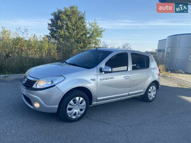 Сірий Дачія Sandero, об'ємом двигуна 1.15 л та пробігом 180 тис. км за 4750 $, фото 3 на Automoto.ua