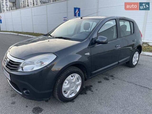 Дачія Sandero 2012 у Львові на Automoto.ua Сірий Дачія Sandero, об'ємом двигуна 1.6 л та пробігом 150 тис. км за 4900 $, фото 8 на Automoto.ua