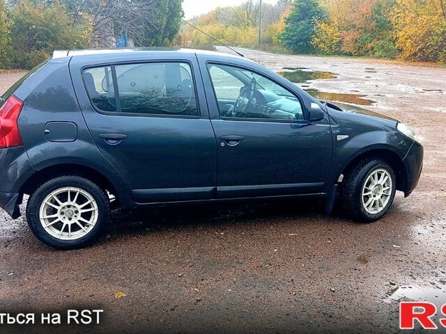 Дачія Sandero 2012 у Долинской на Automoto.ua Сірий Дачія Sandero, об'ємом двигуна 1.1 л та пробігом 164 тис. км за 4300 $, фото 4 на Automoto.ua
