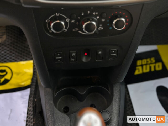 Серый Дачия Сандеро, объемом двигателя 1.5 л и пробегом 162 тыс. км за 6500 $, фото 11 на Automoto.ua