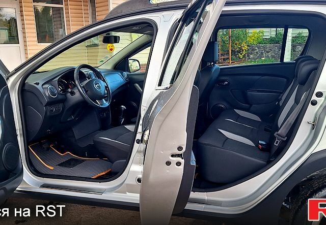 Сірий Дачія Sandero, об'ємом двигуна 1.5 л та пробігом 191 тис. км за 8500 $, фото 8 на Automoto.ua