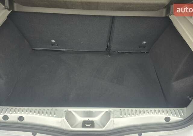 Серый Дачия Сандеро, объемом двигателя 1.15 л и пробегом 72 тыс. км за 6700 $, фото 5 на Automoto.ua