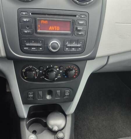 Серый Дачия Сандеро, объемом двигателя 1.15 л и пробегом 72 тыс. км за 6700 $, фото 3 на Automoto.ua