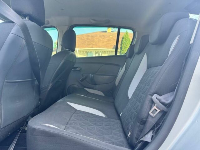 Сірий Дачія Sandero, об'ємом двигуна 1.5 л та пробігом 196 тис. км за 6800 $, фото 9 на Automoto.ua