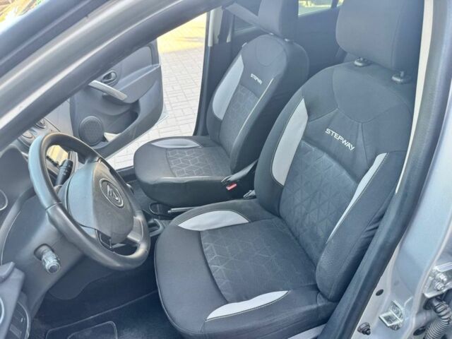 Сірий Дачія Sandero, об'ємом двигуна 1.5 л та пробігом 196 тис. км за 6800 $, фото 8 на Automoto.ua