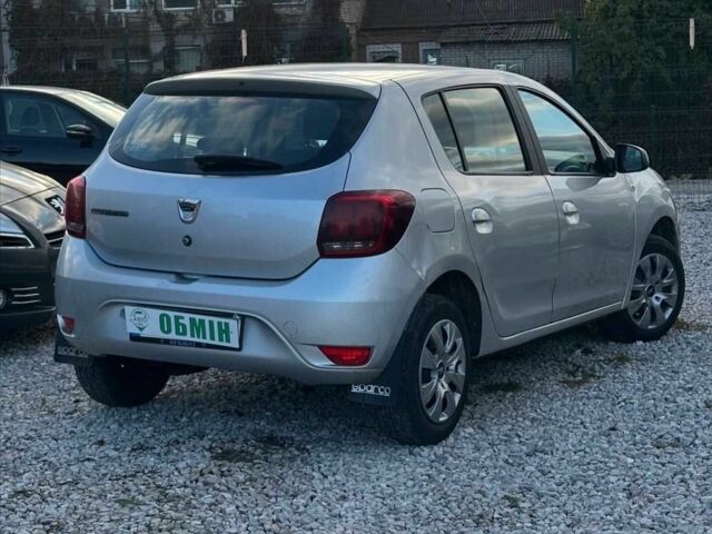 Серый Дачия Сандеро, объемом двигателя 1 л и пробегом 190 тыс. км за 5550 $, фото 1 на Automoto.ua