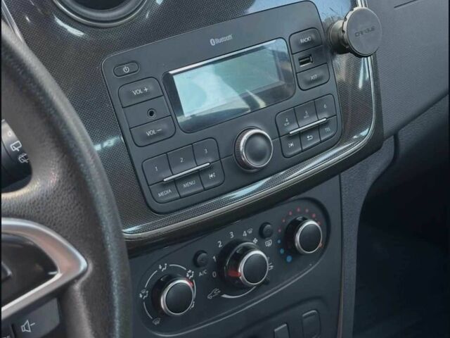 Серый Дачия Сандеро, объемом двигателя 1 л и пробегом 190 тыс. км за 5550 $, фото 9 на Automoto.ua