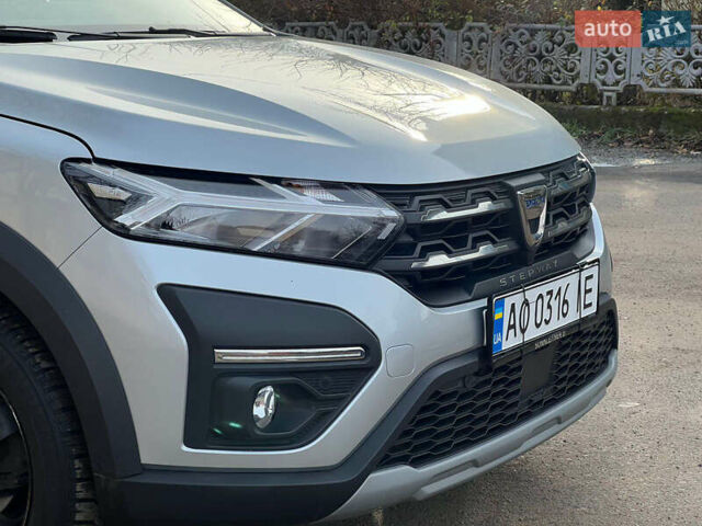 Серый Дачия Сандеро, объемом двигателя 1 л и пробегом 59 тыс. км за 11700 $, фото 4 на Automoto.ua