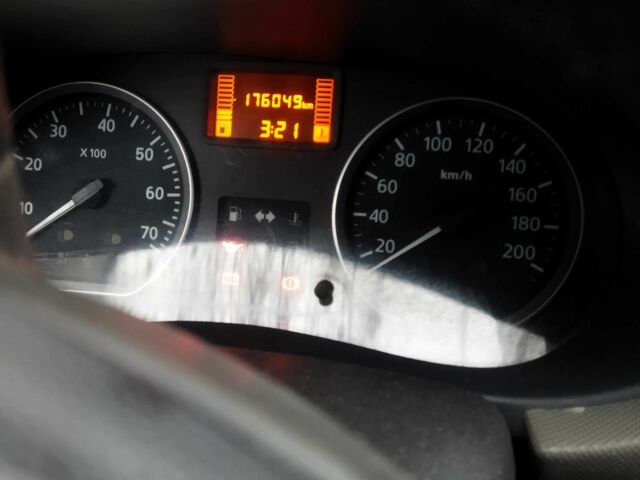 Сірий Дачія Sandero, об'ємом двигуна 1.2 л та пробігом 176 тис. км за 3500 $, фото 8 на Automoto.ua