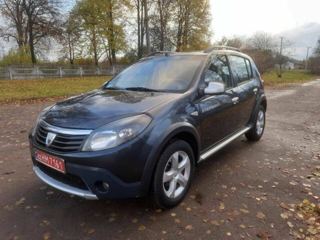 Дачия Сандеро 2010 в Кролевце на Automoto.ua Серый Дачия Сандеро, объемом двигателя 1.6 л и пробегом 230 тыс. км за 6800 $, фото 5 на Automoto.ua