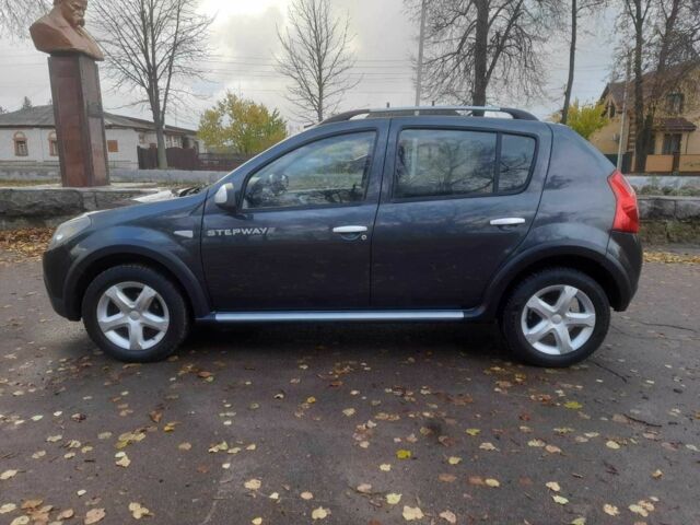 Дачия Сандеро 2010 в Кролевце на Automoto.ua Серый Дачия Сандеро, объемом двигателя 1.6 л и пробегом 230 тыс. км за 6800 $, фото 8 на Automoto.ua