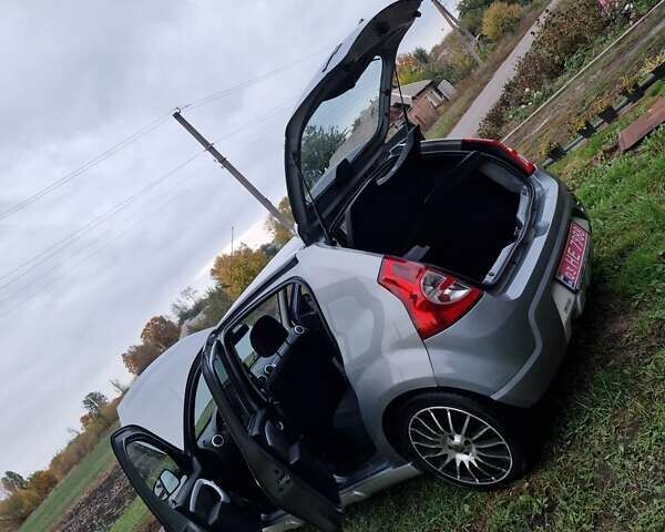 Сірий Дачія Sandero, об'ємом двигуна 1.6 л та пробігом 142 тис. км за 5599 $, фото 123 на Automoto.ua