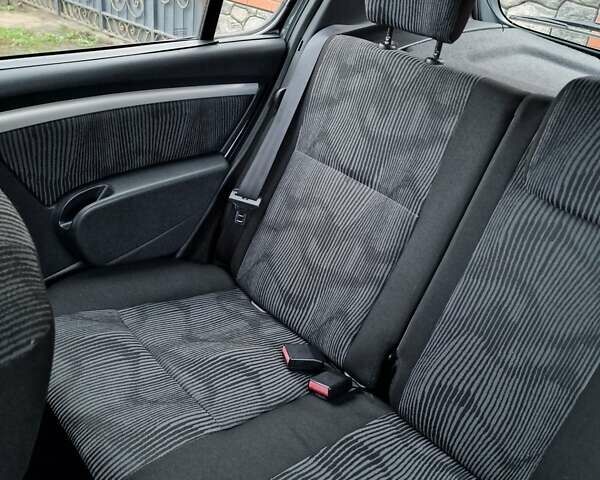 Сірий Дачія Sandero, об'ємом двигуна 1.6 л та пробігом 142 тис. км за 5599 $, фото 48 на Automoto.ua