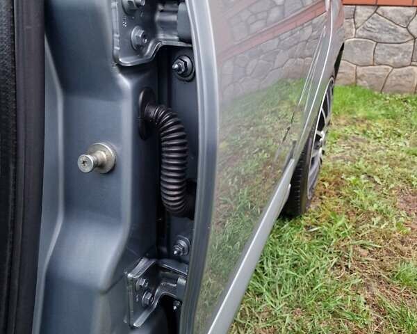Сірий Дачія Sandero, об'ємом двигуна 1.6 л та пробігом 142 тис. км за 5599 $, фото 33 на Automoto.ua