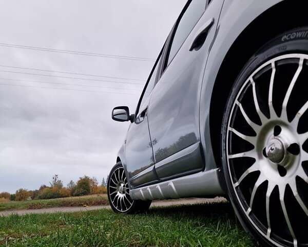 Сірий Дачія Sandero, об'ємом двигуна 1.6 л та пробігом 142 тис. км за 5599 $, фото 19 на Automoto.ua