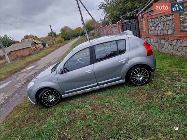 Сірий Дачія Sandero, об'ємом двигуна 1.6 л та пробігом 142 тис. км за 5599 $, фото 4 на Automoto.ua