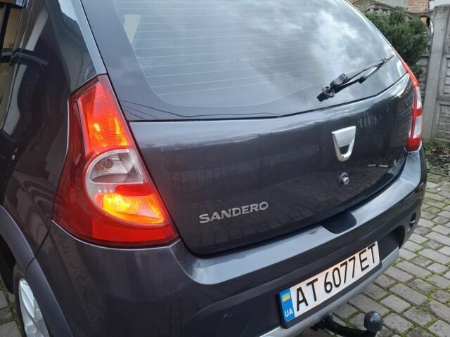 Серый Дачия Сандеро, объемом двигателя 1.6 л и пробегом 200 тыс. км за 6400 $, фото 8 на Automoto.ua