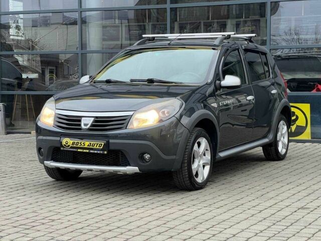 Серый Дачия Сандеро, объемом двигателя 1.6 л и пробегом 200 тыс. км за 6700 $, фото 2 на Automoto.ua