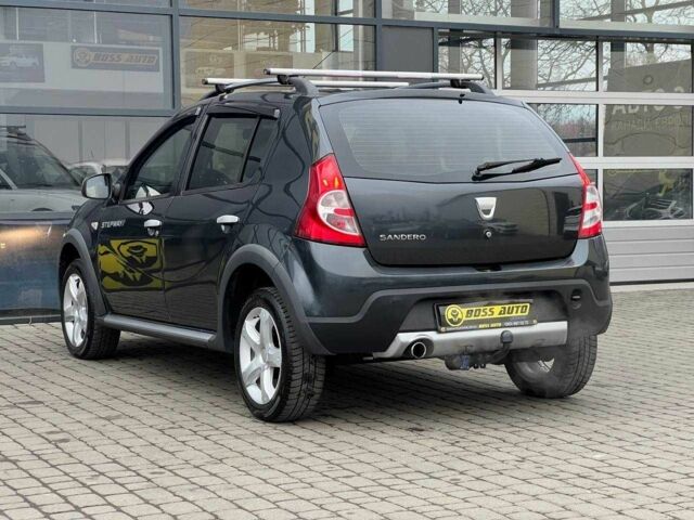 Серый Дачия Сандеро, объемом двигателя 1.6 л и пробегом 200 тыс. км за 6700 $, фото 4 на Automoto.ua