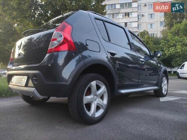 Серый Дачия Сандеро, объемом двигателя 1.6 л и пробегом 228 тыс. км за 6500 $, фото 39 на Automoto.ua