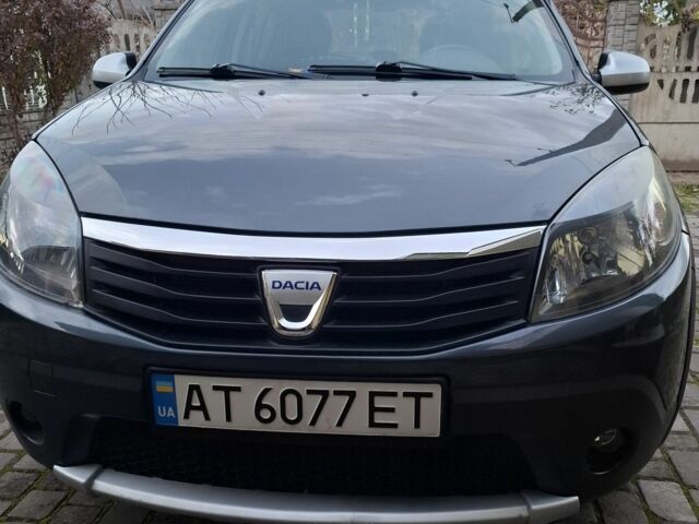Серый Дачия Сандеро, объемом двигателя 1.6 л и пробегом 200 тыс. км за 6400 $, фото 9 на Automoto.ua