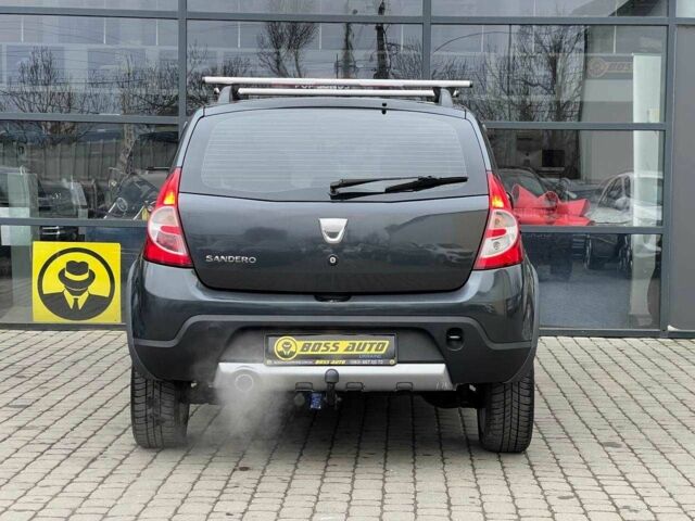 Серый Дачия Сандеро, объемом двигателя 1.6 л и пробегом 200 тыс. км за 6700 $, фото 5 на Automoto.ua