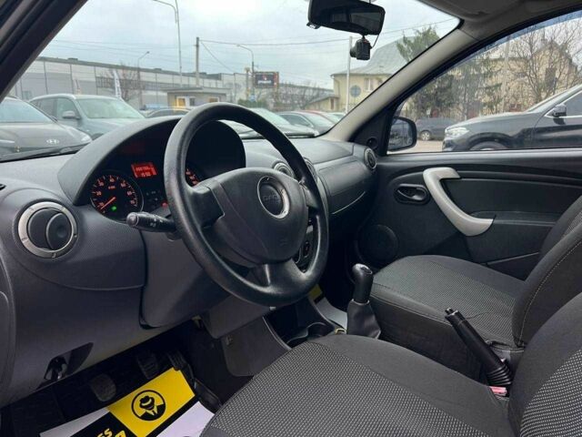 Серый Дачия Сандеро, объемом двигателя 1.6 л и пробегом 200 тыс. км за 6700 $, фото 10 на Automoto.ua