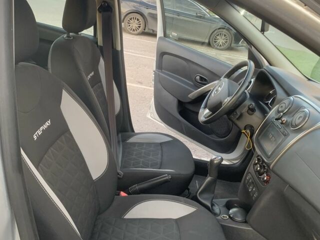 Серый Дачия Сандеро, объемом двигателя 1.5 л и пробегом 107 тыс. км за 8750 $, фото 10 на Automoto.ua