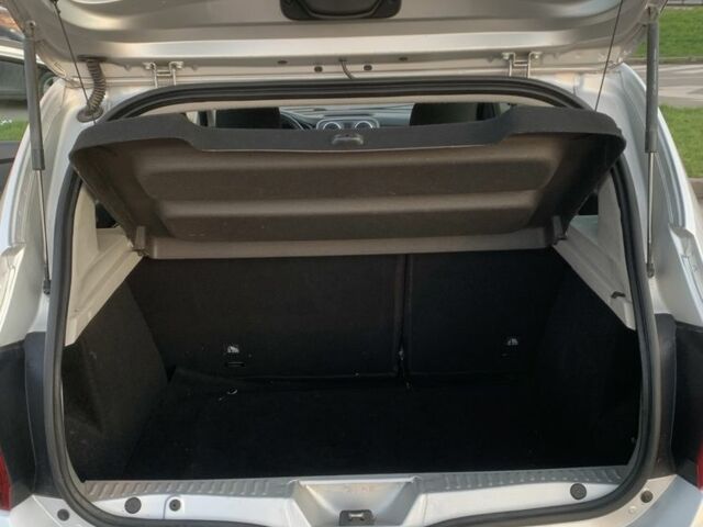 Серый Дачия Сандеро, объемом двигателя 1.5 л и пробегом 107 тыс. км за 8750 $, фото 1 на Automoto.ua