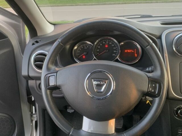 Серый Дачия Сандеро, объемом двигателя 1.5 л и пробегом 107 тыс. км за 8750 $, фото 3 на Automoto.ua