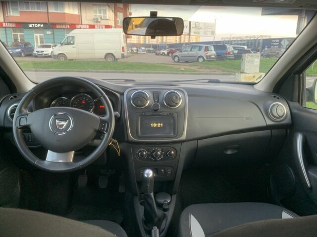 Серый Дачия Сандеро, объемом двигателя 1.5 л и пробегом 107 тыс. км за 8750 $, фото 4 на Automoto.ua