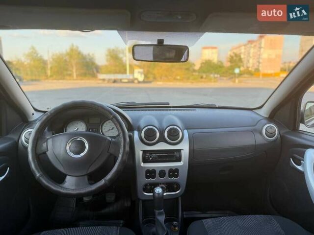 Синій Дачія Sandero, об'ємом двигуна 1.6 л та пробігом 211 тис. км за 4499 $, фото 10 на Automoto.ua