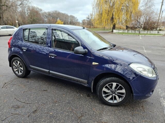 Синій Дачія Sandero, об'ємом двигуна 1.4 л та пробігом 171 тис. км за 4500 $, фото 1 на Automoto.ua
