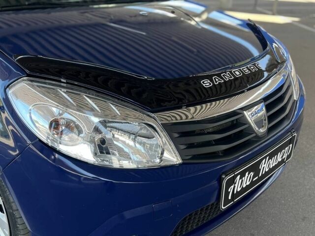Синий Дачия Сандеро, объемом двигателя 0 л и пробегом 182 тыс. км за 4500 $, фото 1 на Automoto.ua