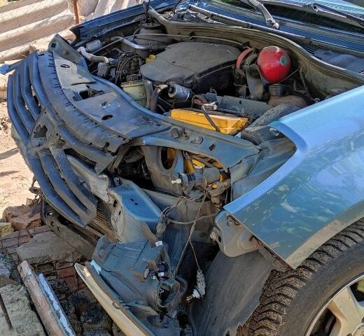 Синій Дачія Sandero, об'ємом двигуна 1.6 л та пробігом 320 тис. км за 2200 $, фото 4 на Automoto.ua