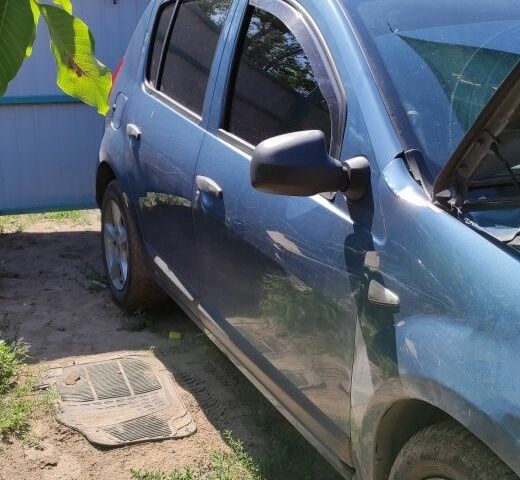 Синій Дачія Sandero, об'ємом двигуна 1.6 л та пробігом 320 тис. км за 2200 $, фото 5 на Automoto.ua