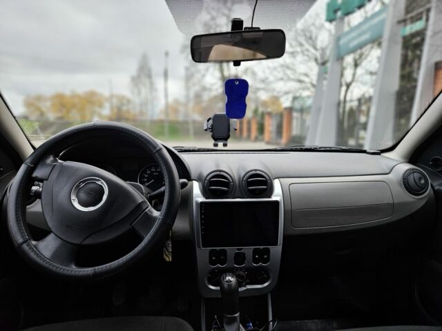 Синій Дачія Sandero, об'ємом двигуна 1.4 л та пробігом 171 тис. км за 4500 $, фото 6 на Automoto.ua