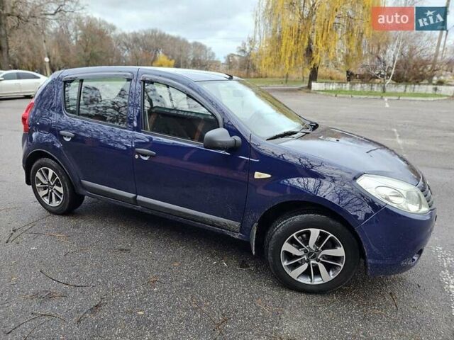 Синій Дачія Sandero, об'ємом двигуна 1.4 л та пробігом 171 тис. км за 4500 $, фото 2 на Automoto.ua