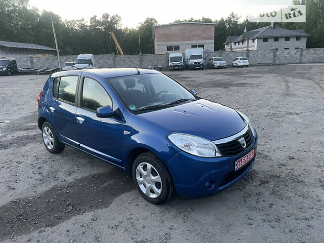 Синій Дачія Sandero, об'ємом двигуна 1.4 л та пробігом 122 тис. км за 4500 $, фото 2 на Automoto.ua