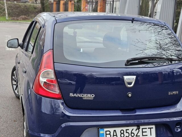 Синій Дачія Sandero, об'ємом двигуна 1.4 л та пробігом 171 тис. км за 4500 $, фото 4 на Automoto.ua